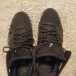 Jordan's size 9.5 men